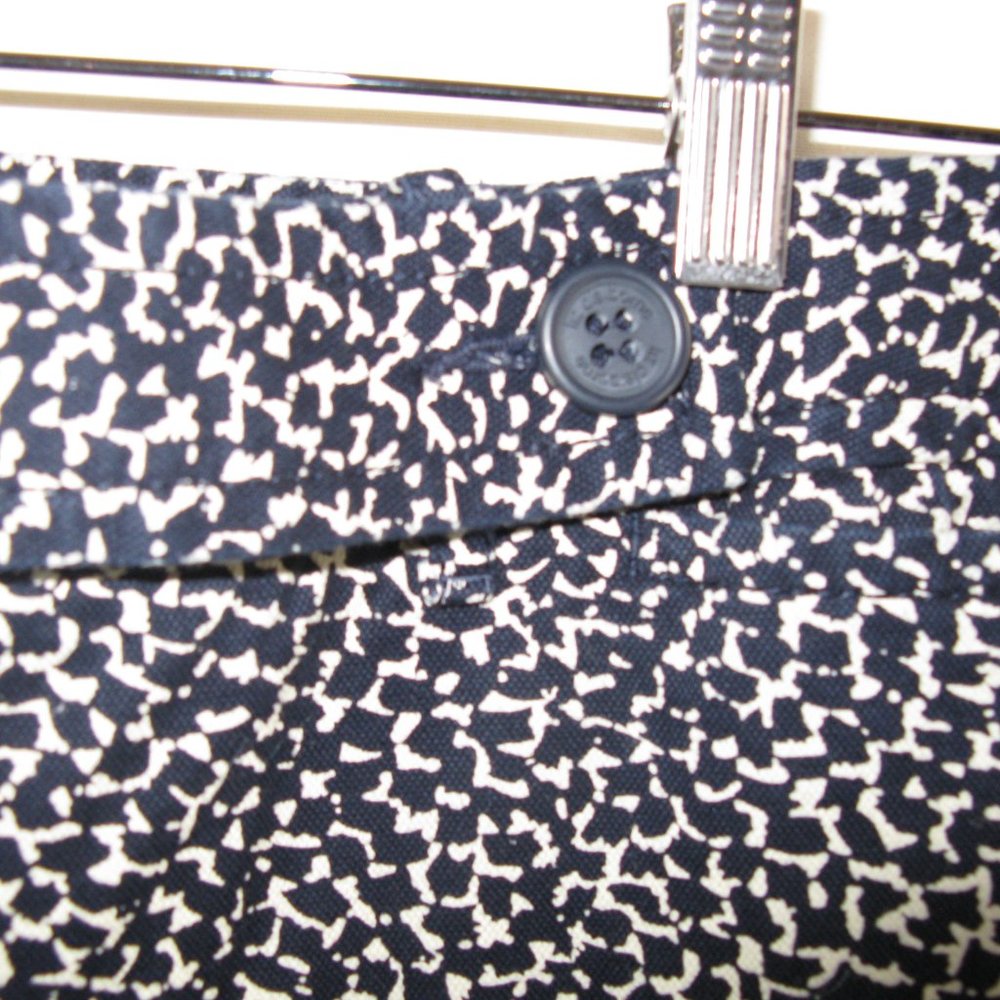 Liz Claiborne Audra crop jeans - Size 10 - Like New - Picture 3 of 4